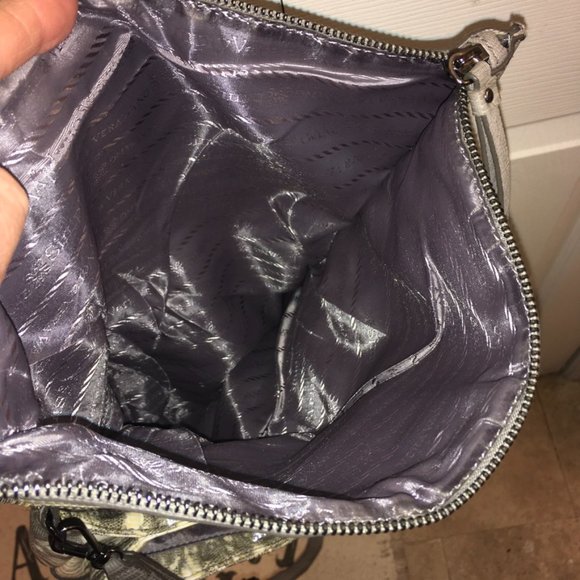 Simply Vera Wang Snakeskin Crossbody Purse - Picture 15 of 15